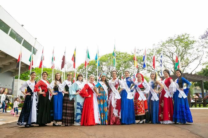 Da Babel do Planalto à Terra das Culturas Diversificadas